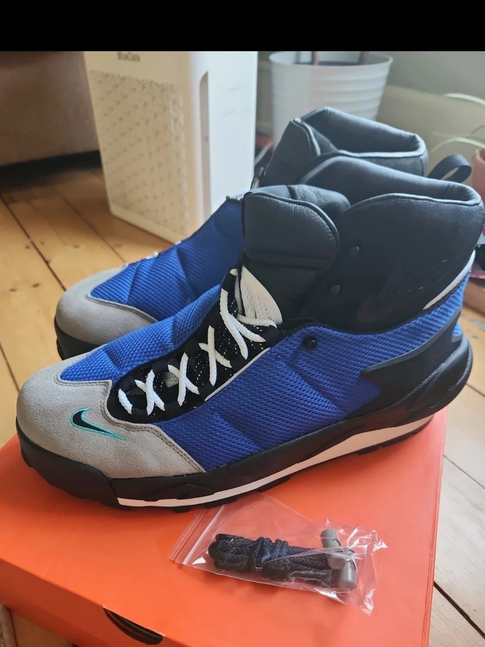 Size 14 - sacai x Nike Magmascape Varsity Royal